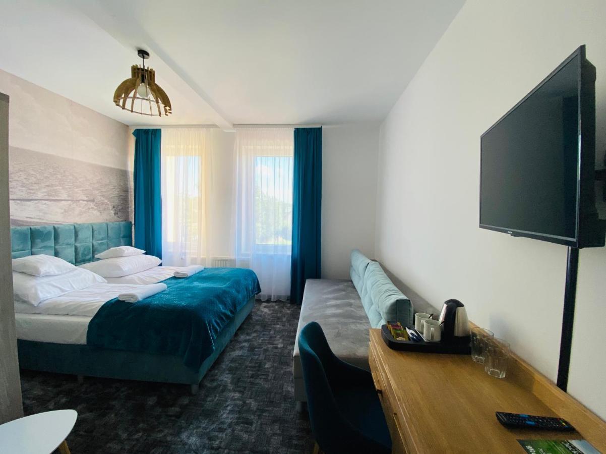 Mikolajek Hotel Jarosławiec Eksteriør billede
